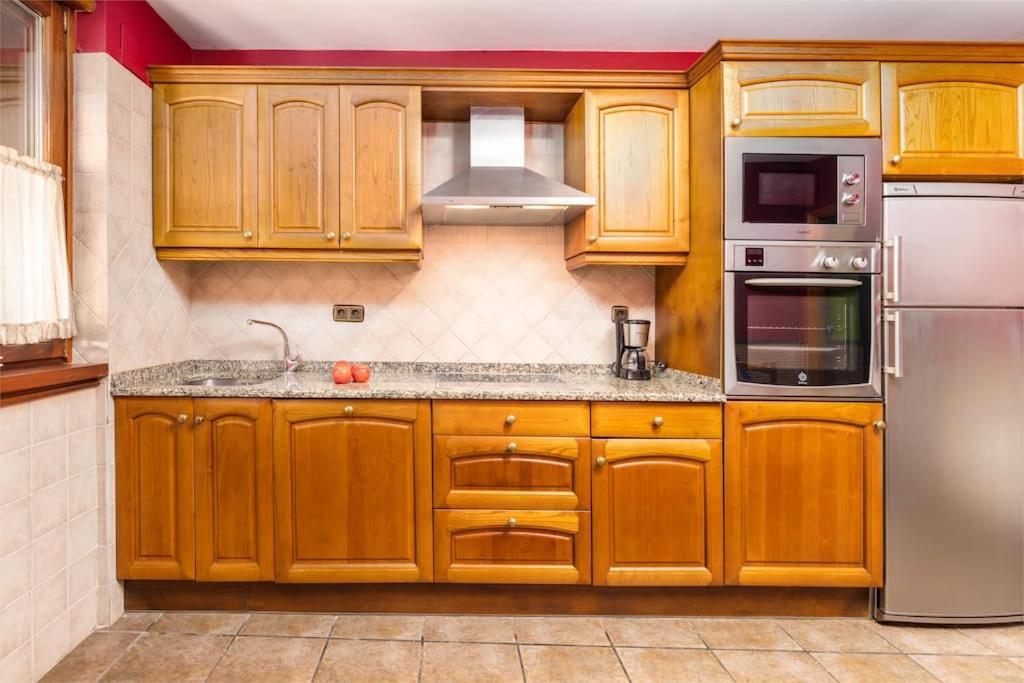 Perratzu Landarbide-Ideal Parejas Aia Dış mekan fotoğraf