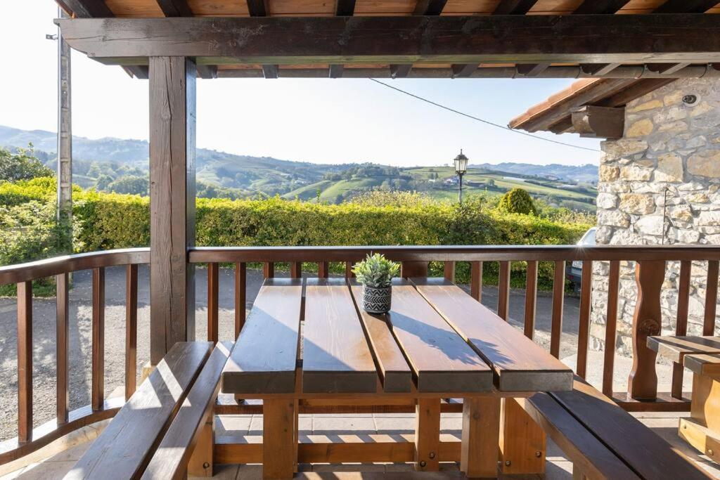 Perratzu Landarbide-Ideal Parejas Aia Dış mekan fotoğraf